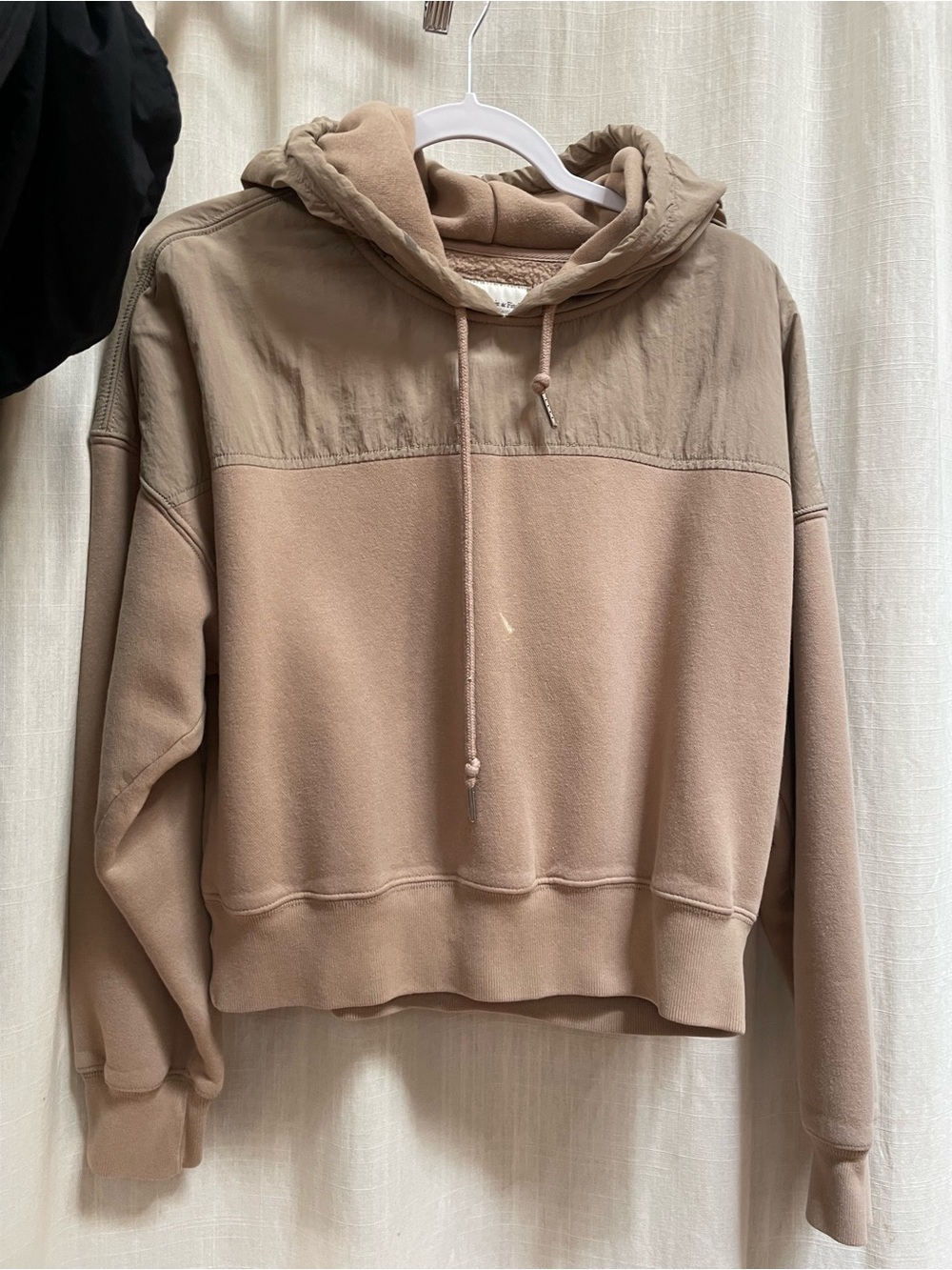 2 Abercrombie soft AF cropped hoodie s - Picture 2 of 14